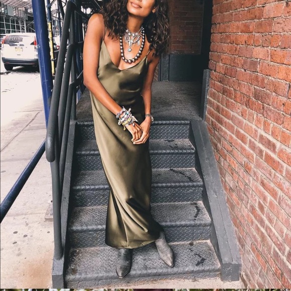 Mia Maxi Dress in Army Green - Picture 2 of 8